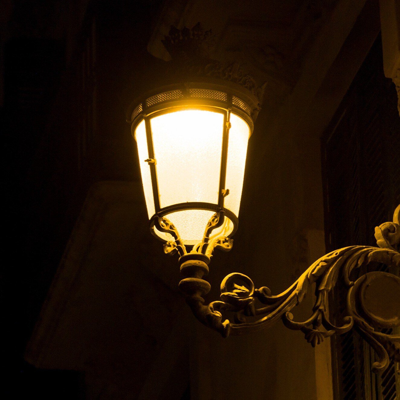 street lamp light