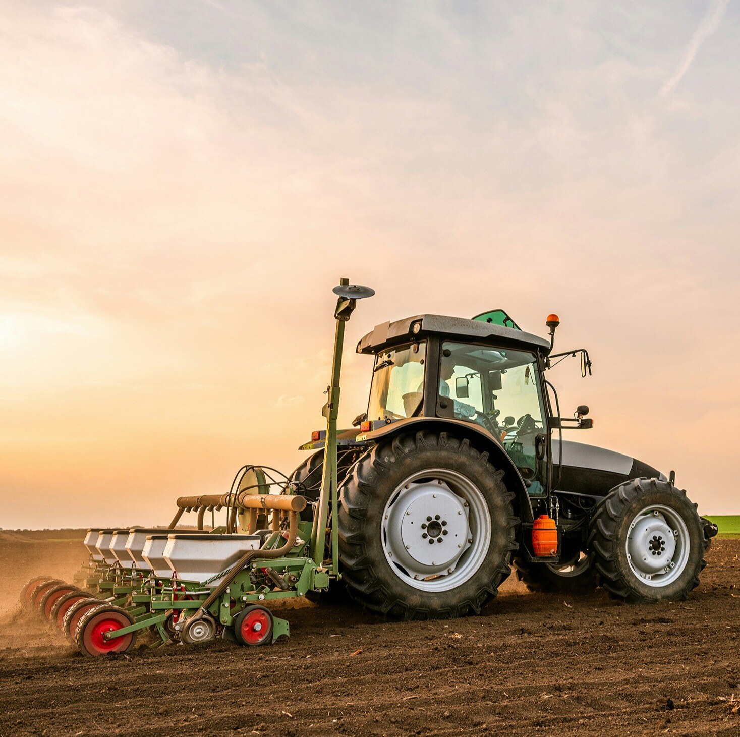 traktor farmer farming agriculture